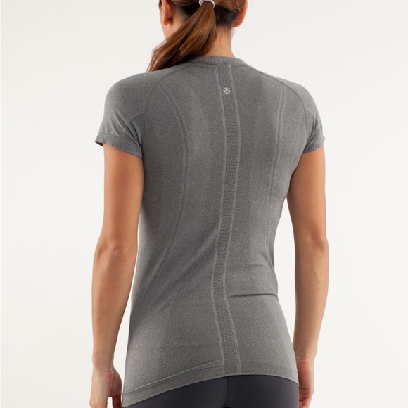 Lululemon Run Swiftly Tech Short Sleeve - Size 6 - Picture 2 of 5